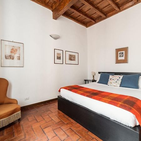 Domus Quiritum Charming, Appartamento D'Epoca A Campo De' Fiori Rome Exterior photo