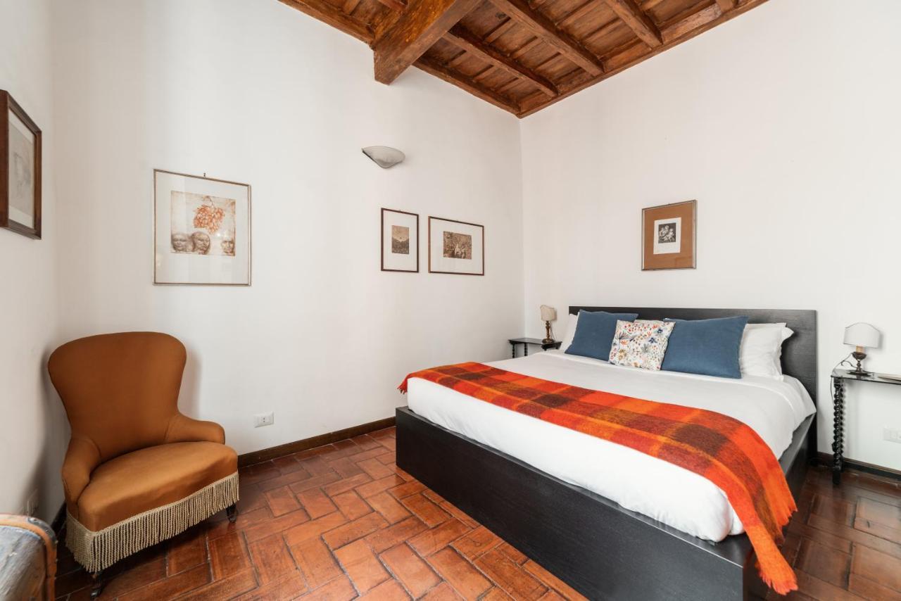 Domus Quiritum Charming, Appartamento D'Epoca A Campo De' Fiori Rome Exterior photo