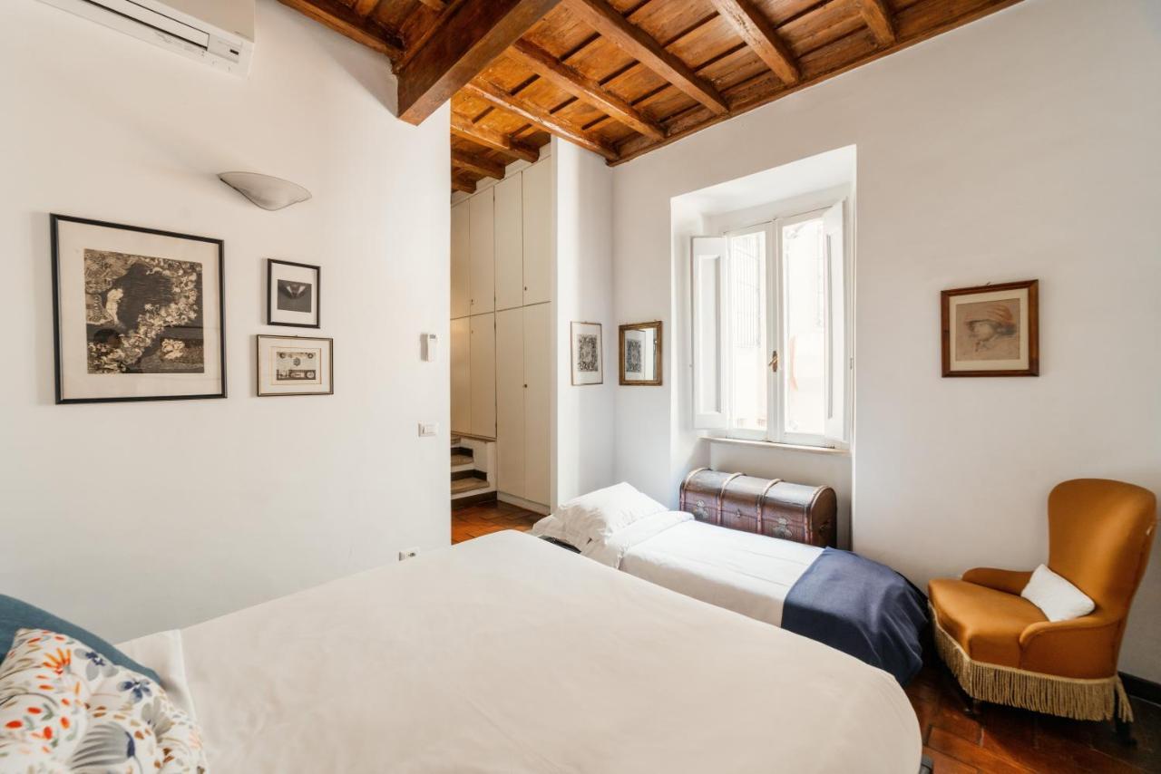 Domus Quiritum Charming, Appartamento D'Epoca A Campo De' Fiori Rome Exterior photo