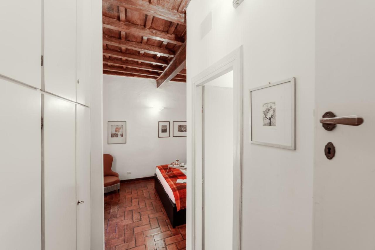 Domus Quiritum Charming, Appartamento D'Epoca A Campo De' Fiori Rome Exterior photo