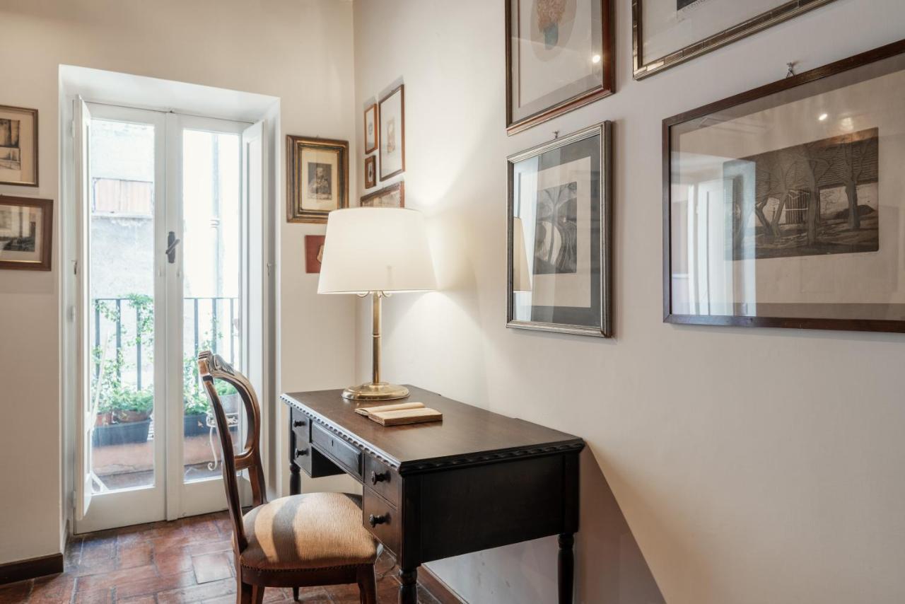 Domus Quiritum Charming, Appartamento D'Epoca A Campo De' Fiori Rome Exterior photo