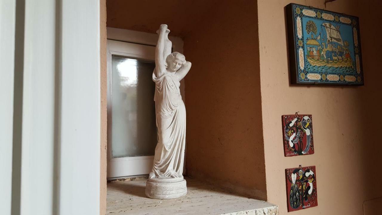 Domus Quiritum Charming, Appartamento D'Epoca A Campo De' Fiori Rome Exterior photo